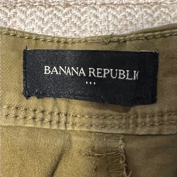 Banana Republic size 10 military desert green shorts - Picture 2 of 12